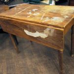 189 1259 DROP-LEAF TABLE